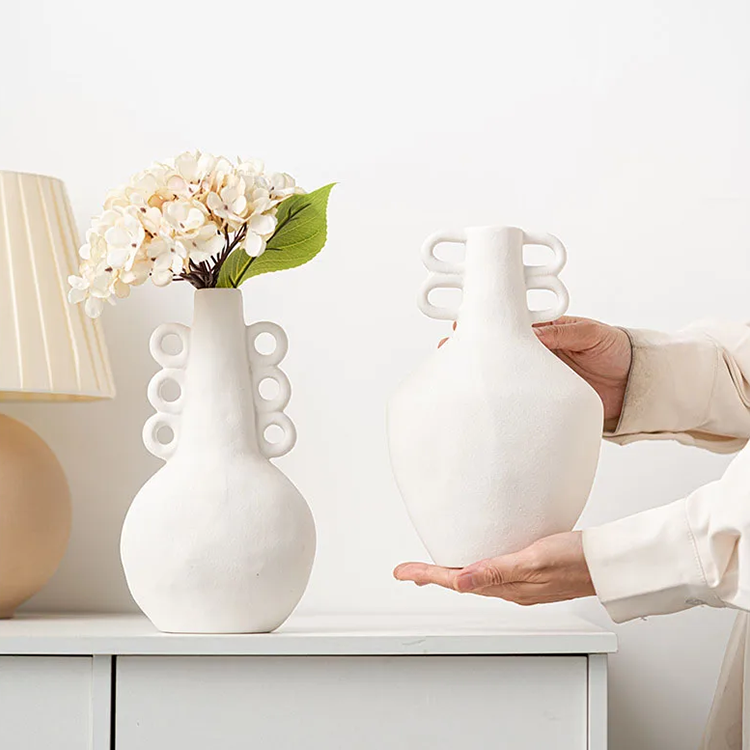 AMPHOR RINGS | Ceramic Vase