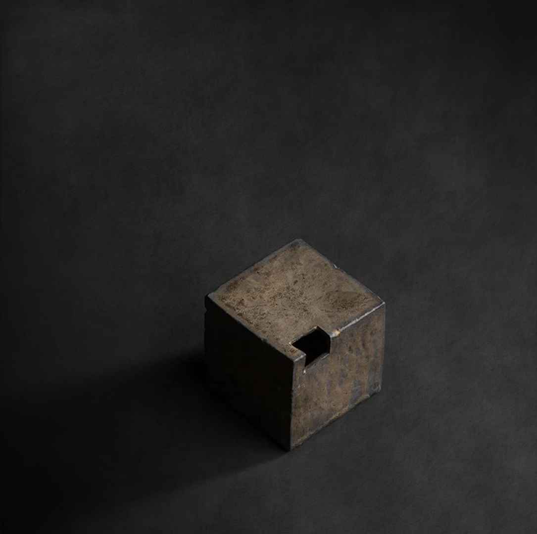 FORMA Cube | Geometric vase