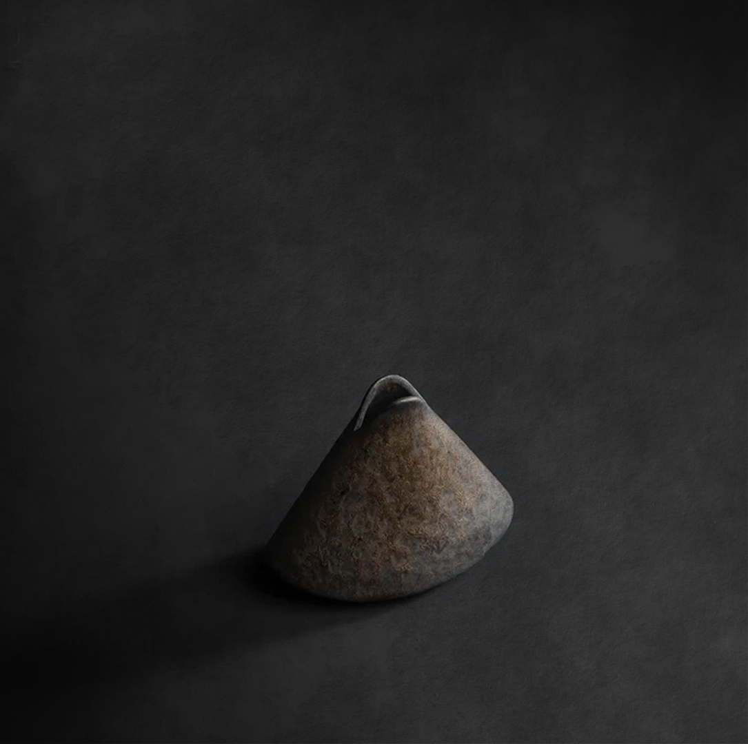 FORMA Cone | Geometric vase