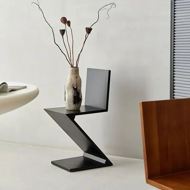 ZETA | Sculptural Chair