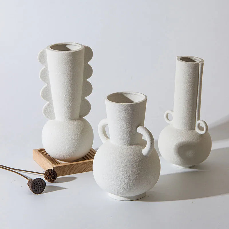 NOSE LONG | Textured Ceramic Vase